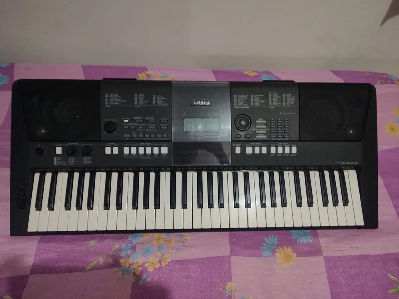Teclado Yamaha PSR E423 - Foto 2