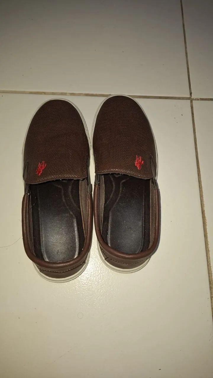 PAR DE SAPATO, Nº 39, COR MARRON. - Foto 2