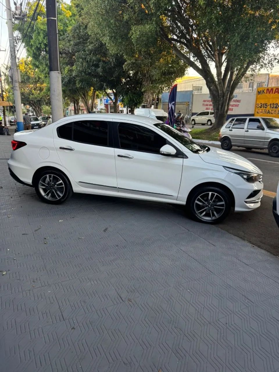 Fiat Cronos Precision 1.3 16V Flex Aut. 2024 - Foto 3