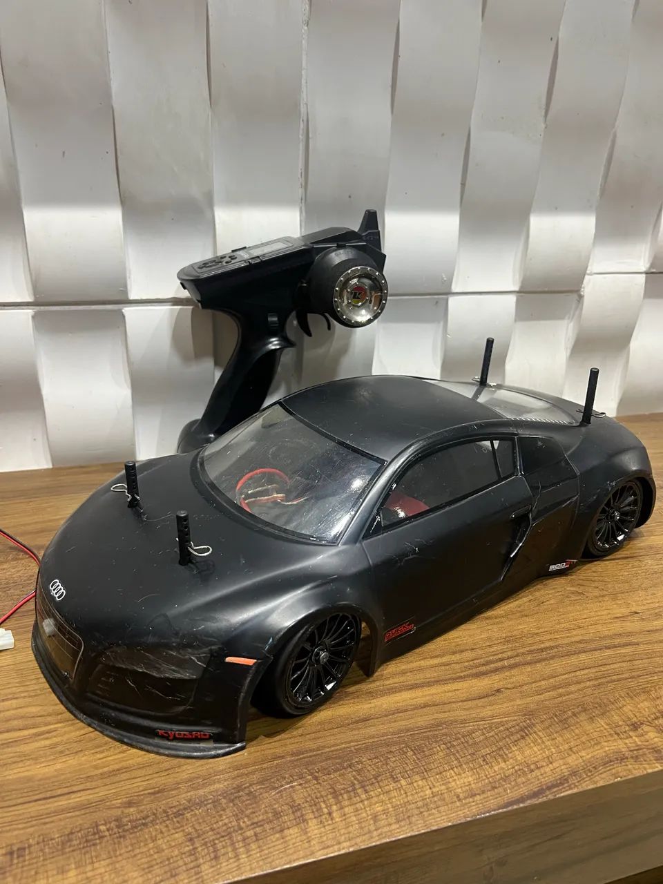 Kyosho fazer motor brushless Automodelo  - Foto 2