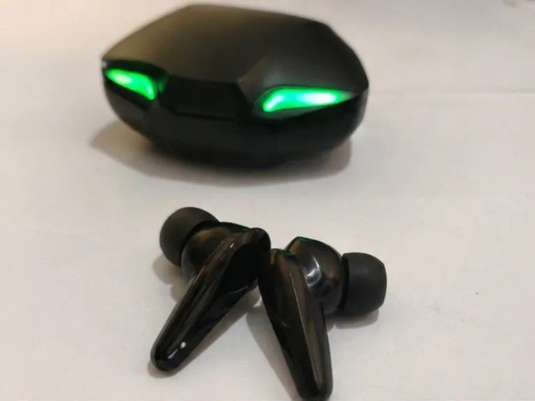 Fone preto com led bluetooth  - Foto 3
