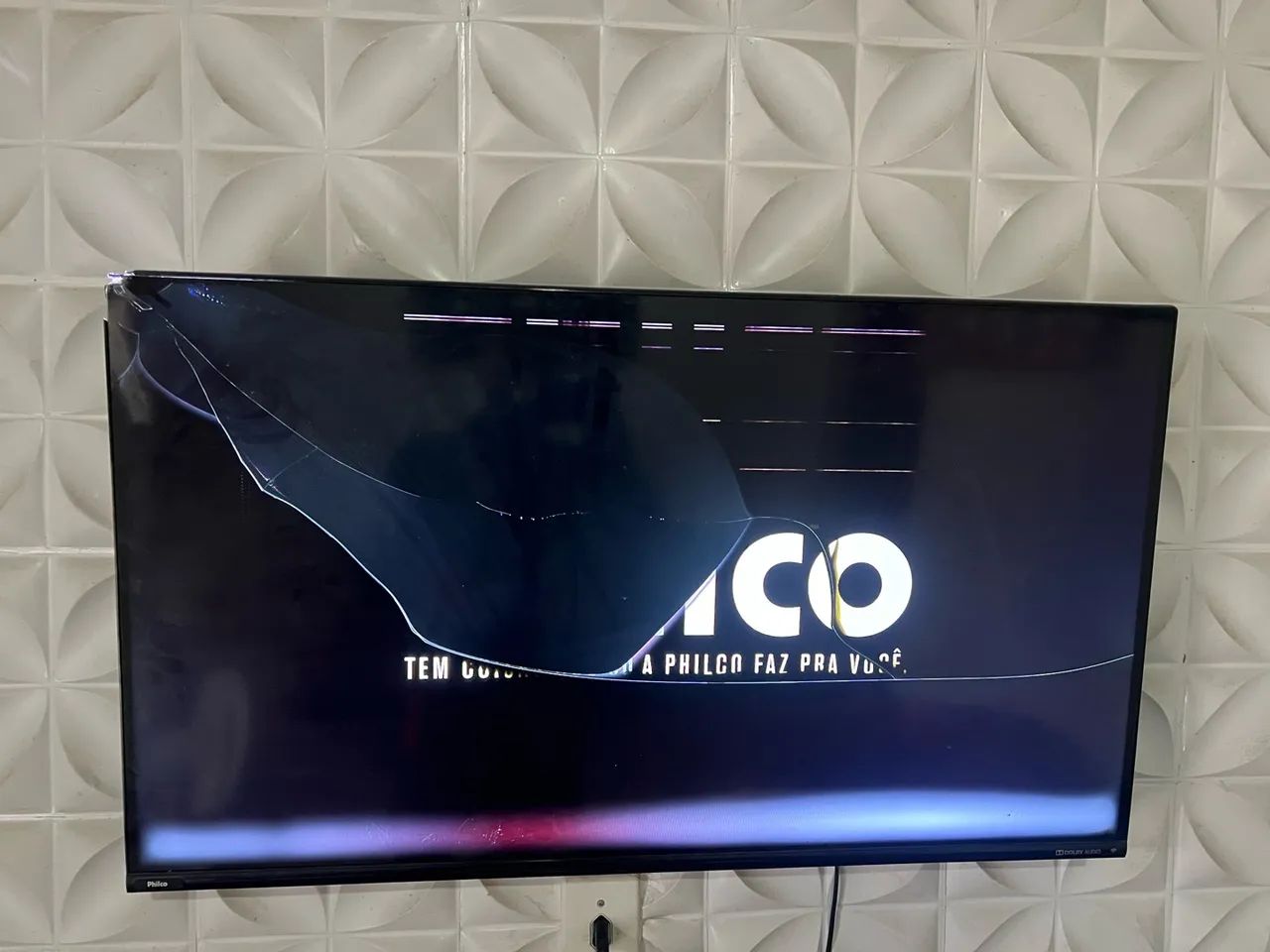 Smart tv Philco 40 polegadas com defeito 