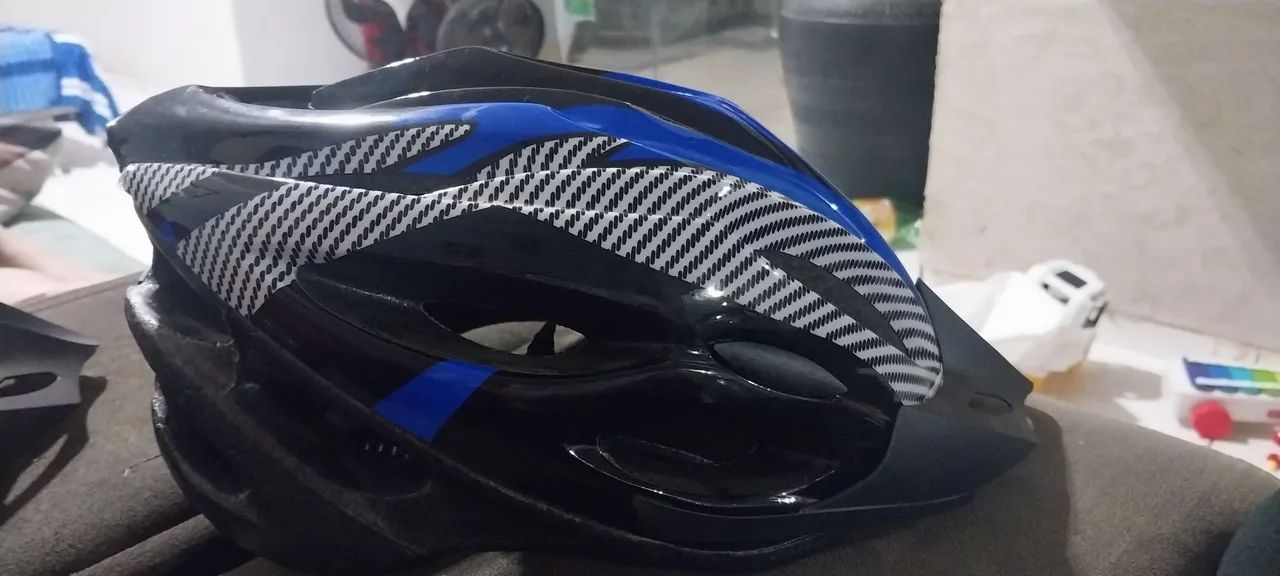 Capacete de ciclista  - Foto 2