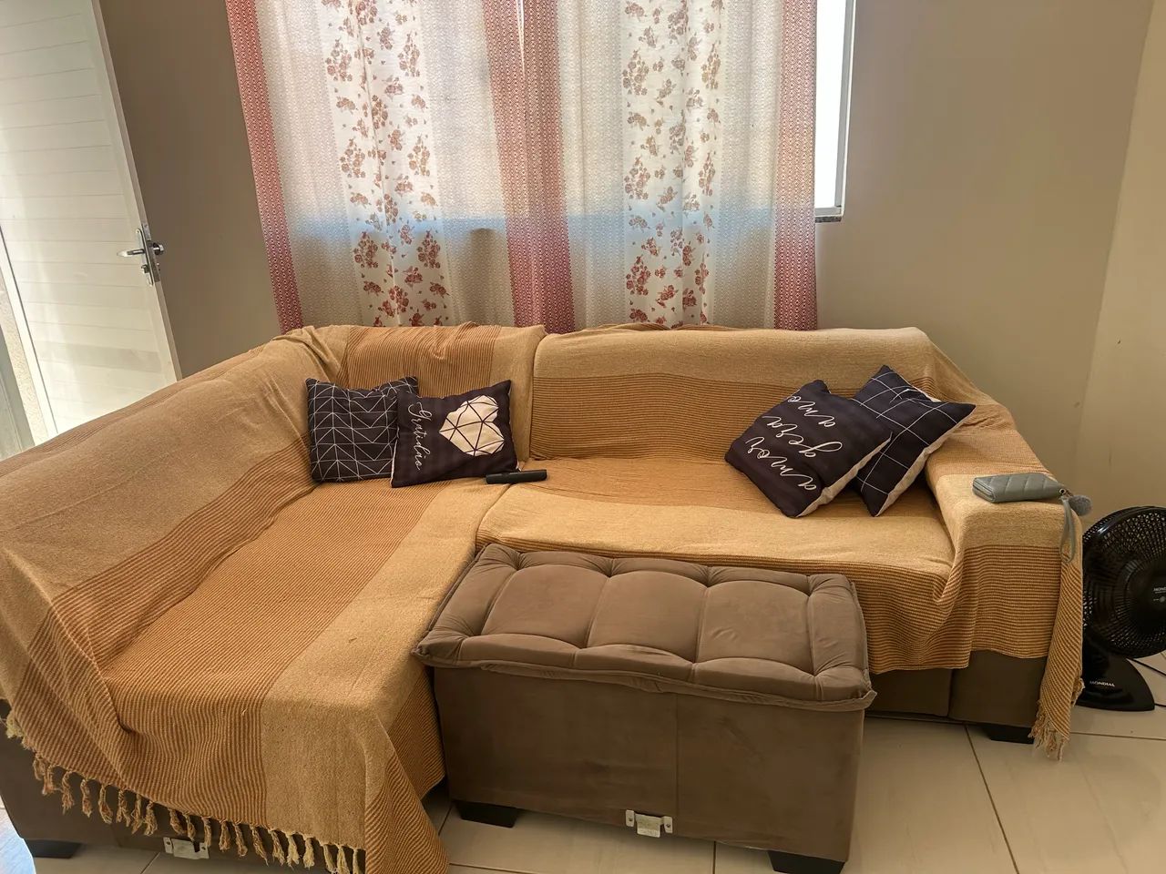 Vende-se sofá de canto 