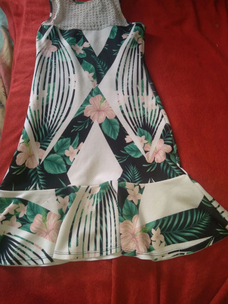 Vendo  vestido florido  seminovo! - Foto 2