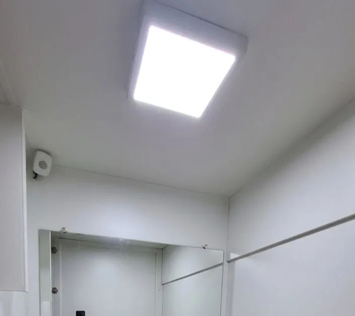 Provador de roupas mdf com 4 repartição e porta - Foto 3