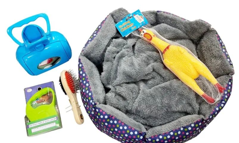 Kit Pet Completo: Cama Macia + Guia Retrátil + Brinquedos e Higiene