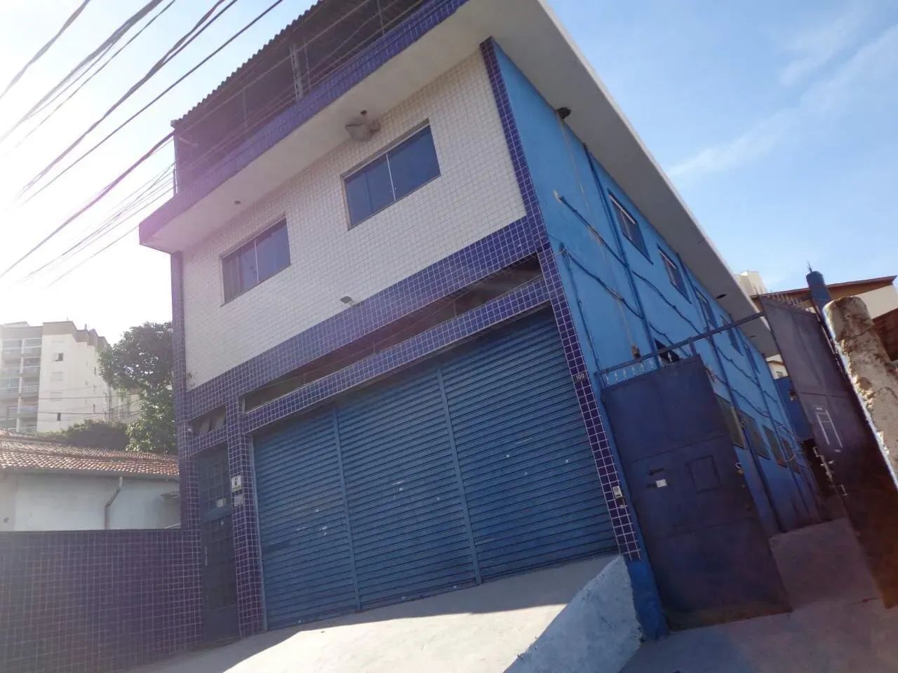 Sobreloja e Terraço Comercial na Freguesia do Ó