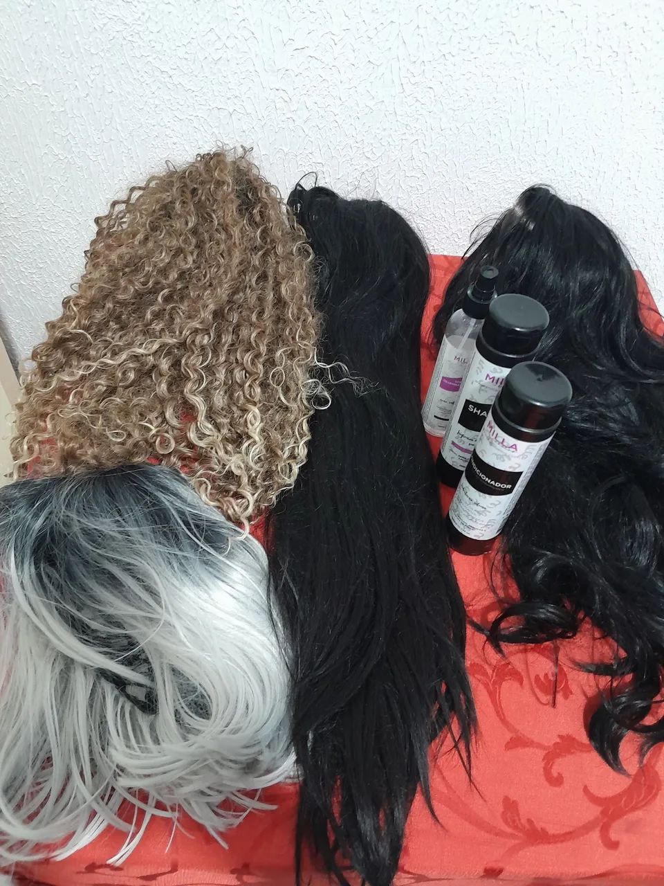 Kit com 4 Perucas Lindas