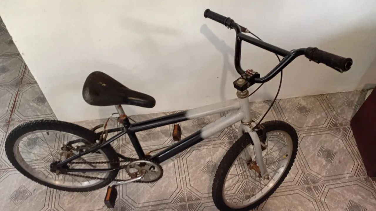 Bicicleta aro 20 Caloi  - Foto 5