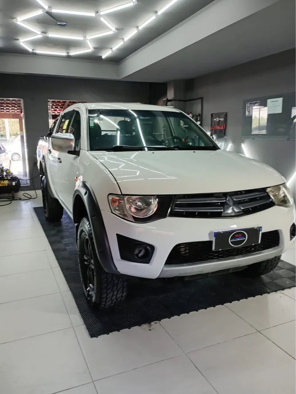 Mitsubishi L200 2015