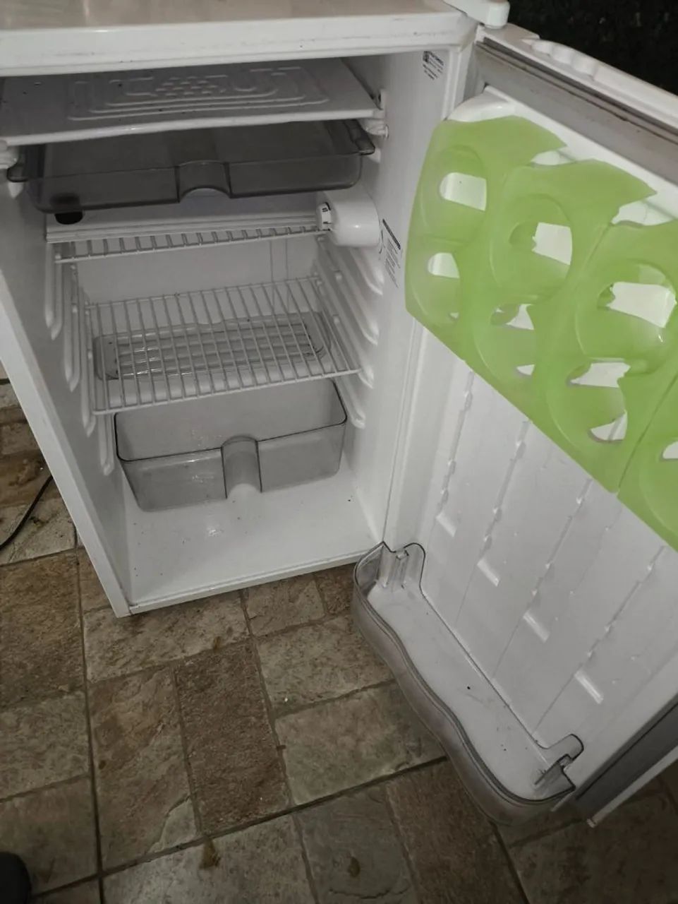 Frigobar Electrolux - Foto 2