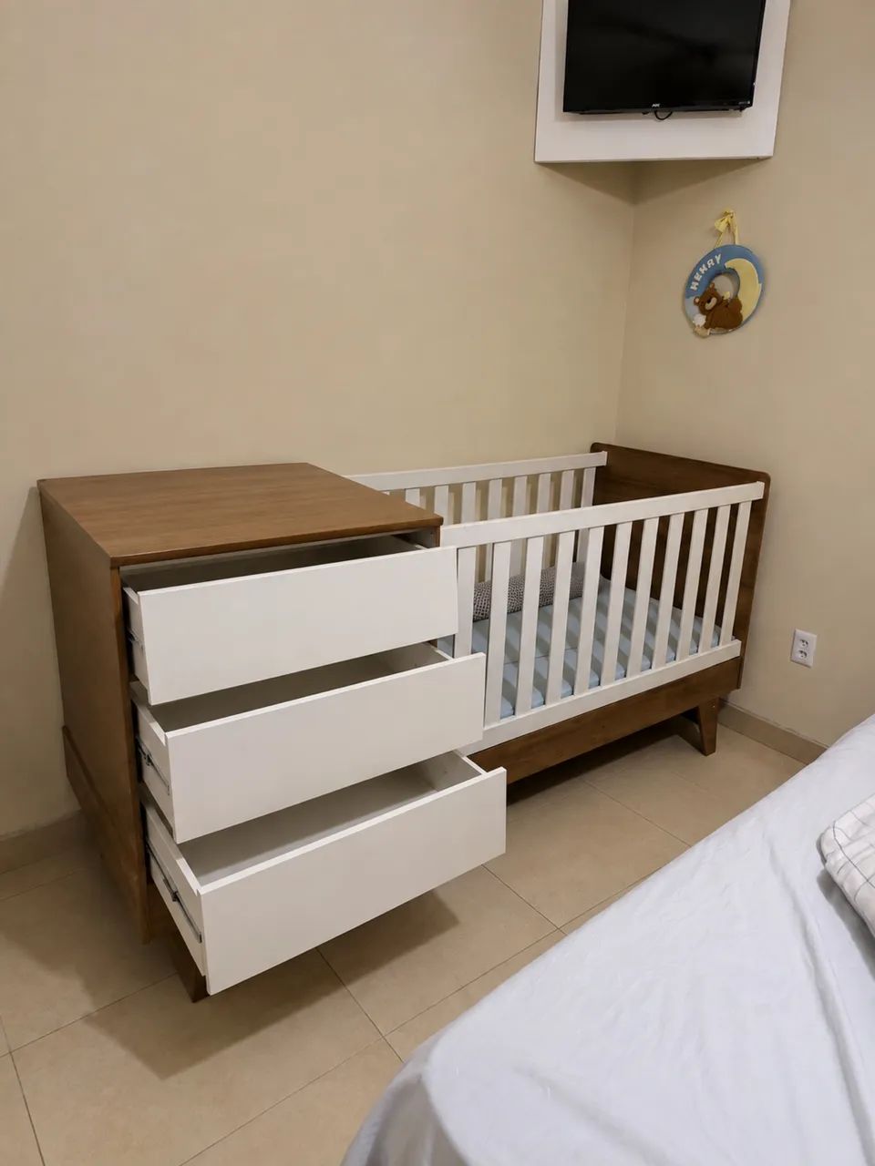 Berço Prince Vira Cama + Cômoda + Colchão Ortobom - Foto 2
