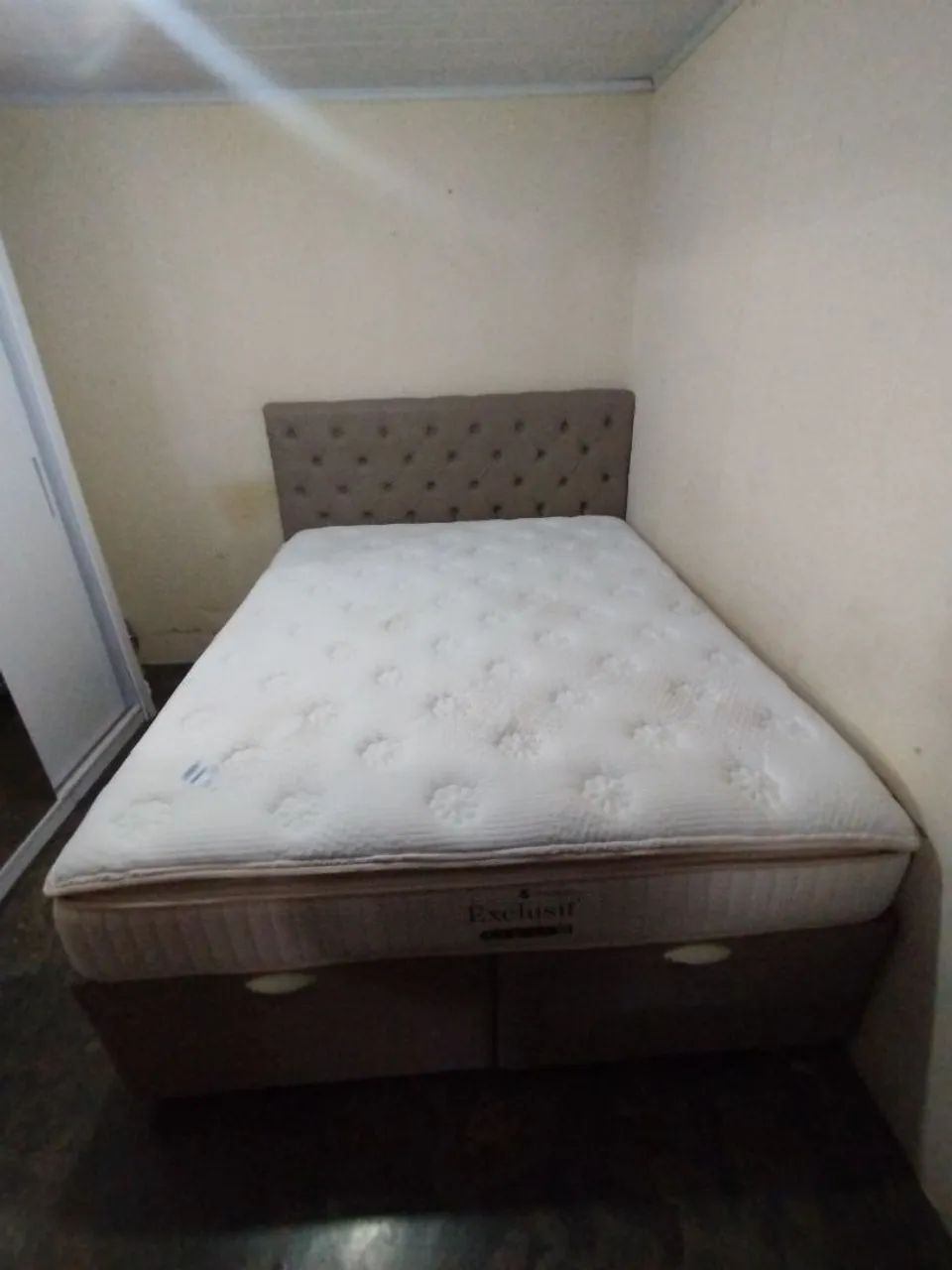 Cama Baú Queen Completa com Cabeceira + Colchão - Pouco Uso - Foto 2