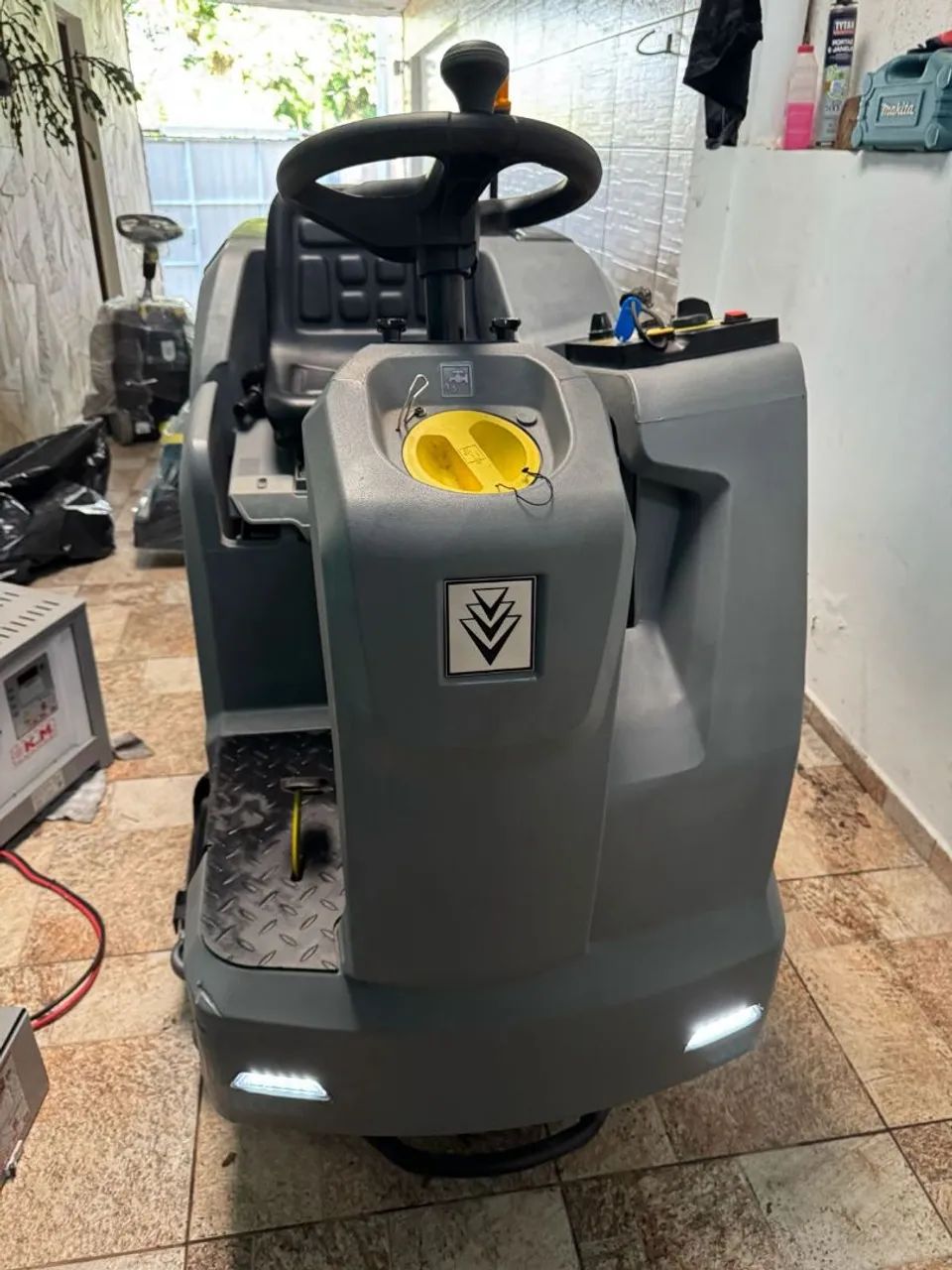 Karcher BD Power usada 3 vezes zerada