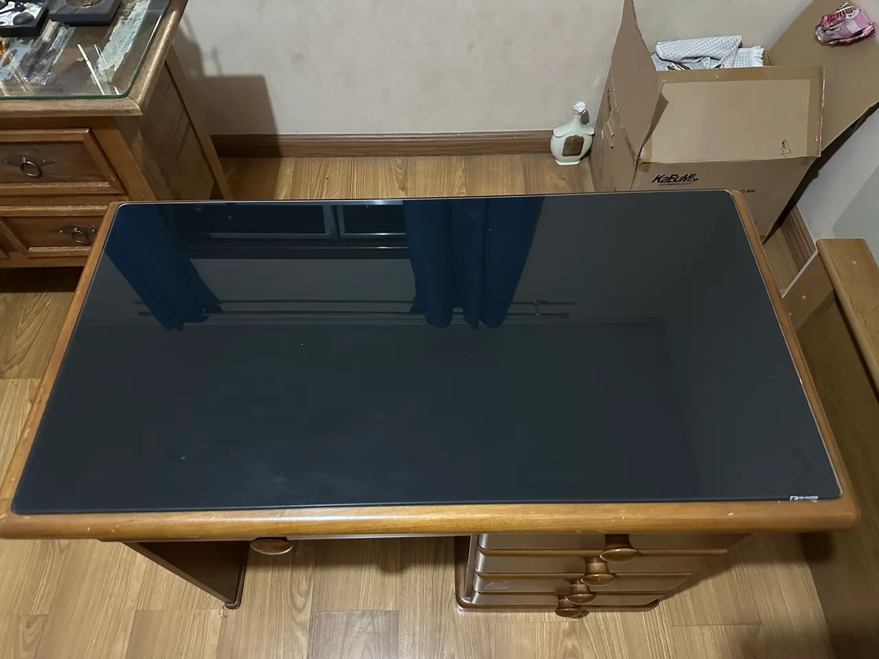 Mesa de madeira com gavetas - Foto 3