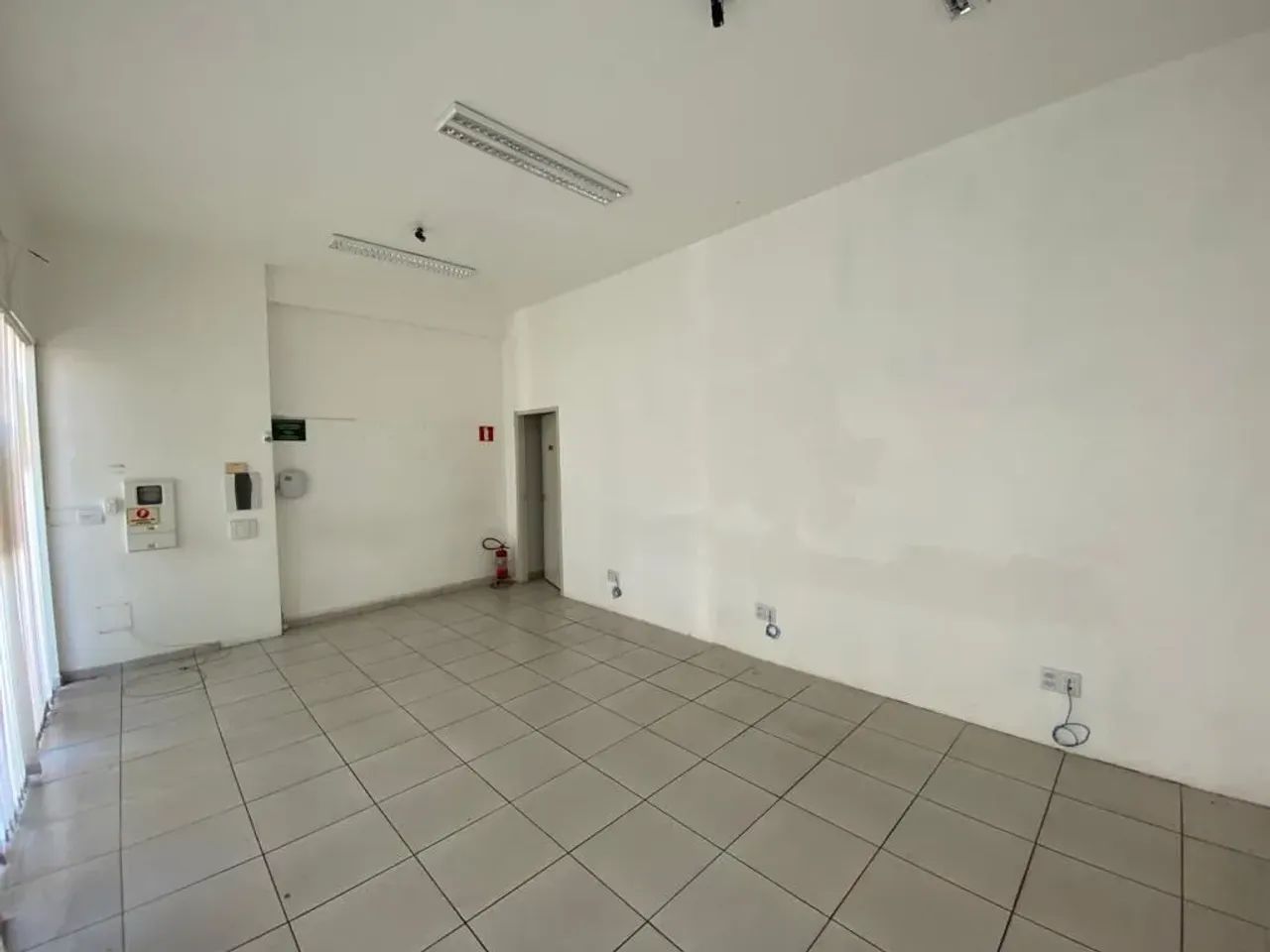 Salão Comercial para Locação  Centro  Marília/SP - Foto 2