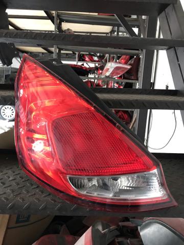 Lanterna New Fiesta Hatch 2013 / 2017 (O PAR) Original