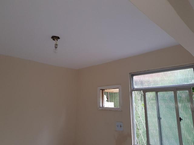 Apto térreo 1 quarto na Vila da Penha Boa Localização - Foto 5