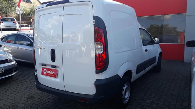 Fiorino 1.4 2018 baixo km aceito troca - Foto 6