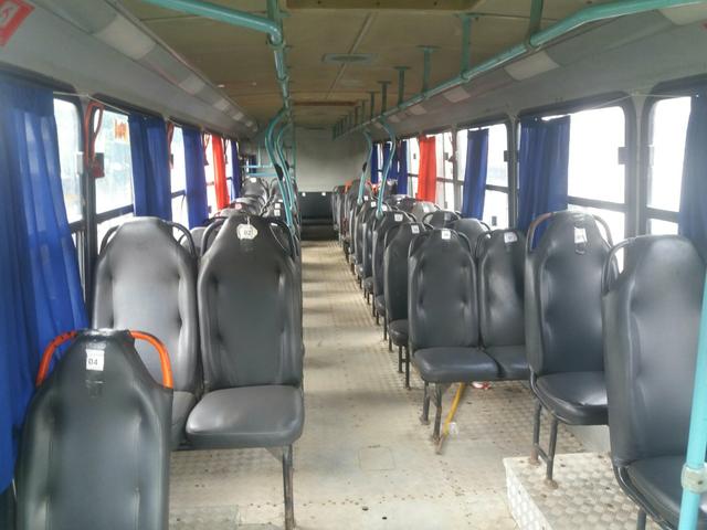 Vendo ônibus Mercedes carroceria Marcopolo - Foto 2