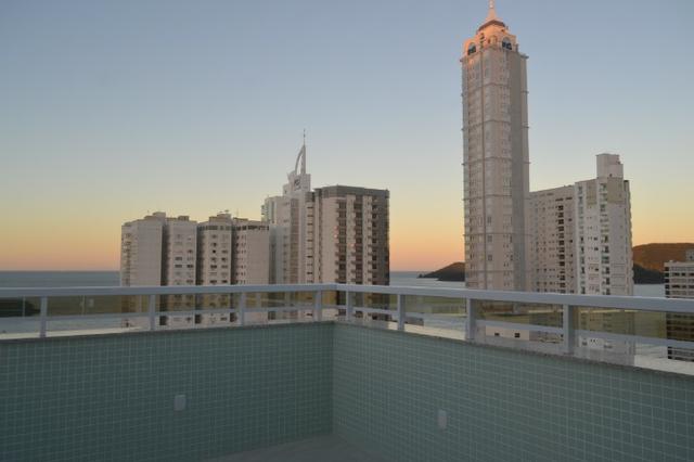 Apartamento 4 suítes, Cozinha com churrasqueira a carvão, com 4 vagas de garagem! - Foto 14