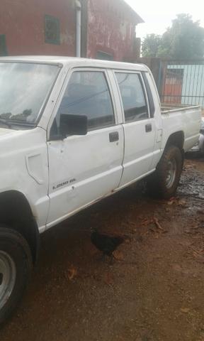L 200 2006 - Foto 2