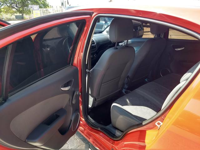 Fiat Palio 1.0 attractive ano 2017 - Foto 10