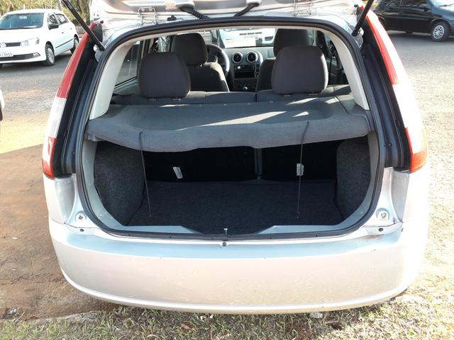Vendo fiesta hatch 06 1.6 flex - Foto 4