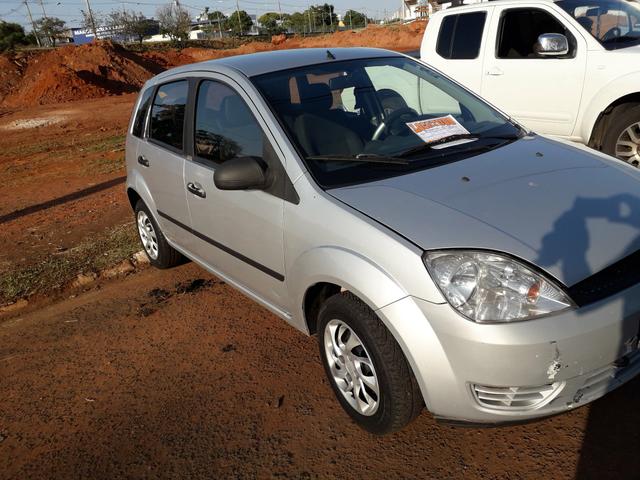 Vendo fiesta hatch 06 1.6 flex - Foto 2
