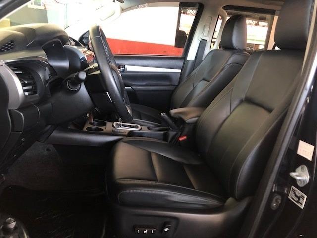 Toyota hilux cabine dupla hilux 2.8 tdi srv cd 4x4 (aut) 2017 - Foto 8