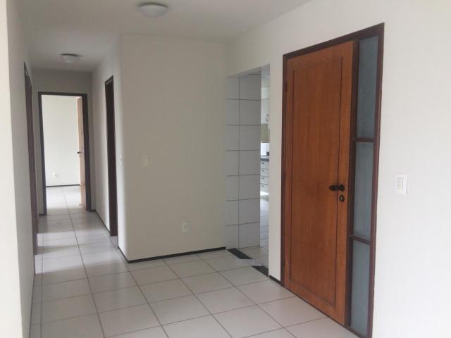 Apartamento para alugar no condomínio Porto Ravena Bairro Ponta do Farol Próximo a AABB - Foto 4