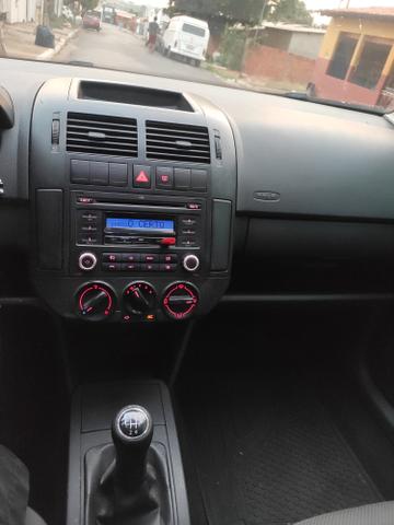 Vendo polo sedan 2010 preto - Foto 4