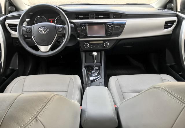 Toyota Corolla Xei AT 2.0 2015 - Foto 8