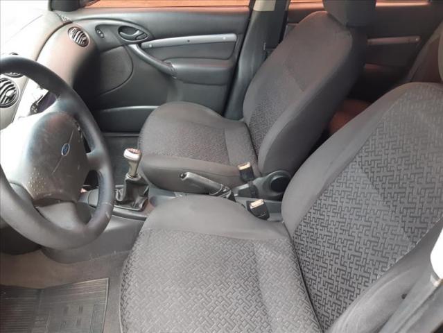 Ford Focus 1.6 gl 8v - Foto 4