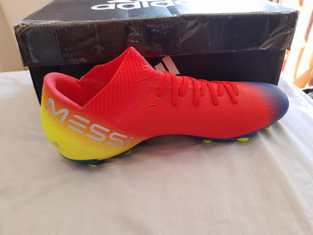 chuteira do messi botinha