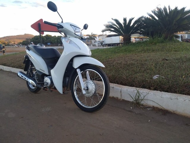 VENDO MOTO BIZ