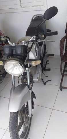 VENDE- SE SUZUKI 2011