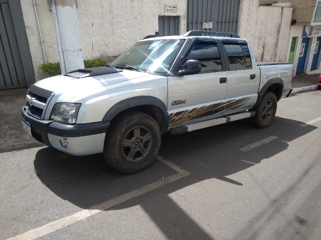 VENDO S10 RODEIO 4X4 DIESEL