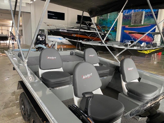 Barco Elegance 170 - ñ calaça/leveforte/Petybrasil/Fluvimar - Foto 6