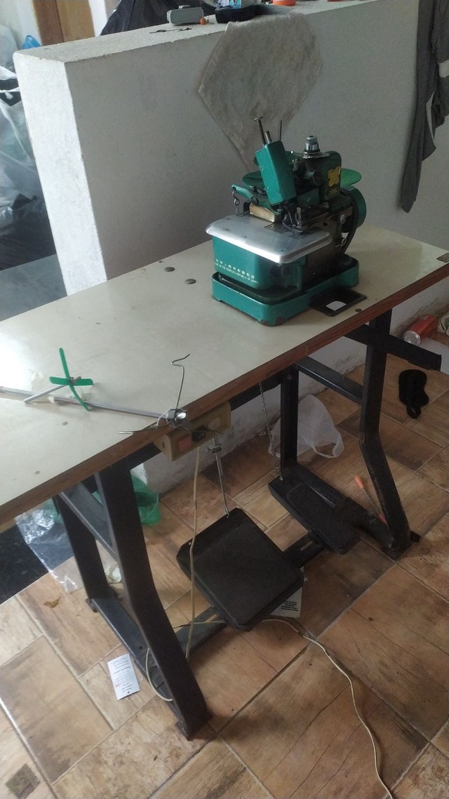 Maquinas de overloque +1934 anúncios na OLX Brasil