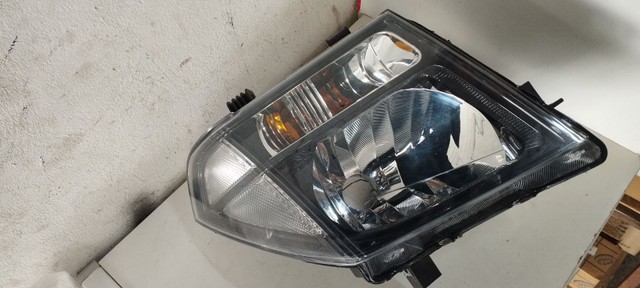 Farol Frontier Fumê (lados)