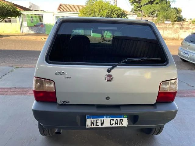 FIAT Uno Mille Economy Way 1.0 Fire 4p. Prata 2010 - Campo Grande