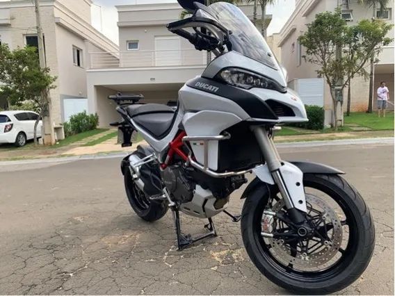 motos esportivas – Ducati Campinas