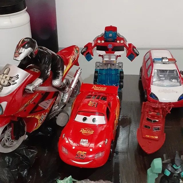 Carro de brinquedo mcqueen  +11 anúncios na OLX Brasil