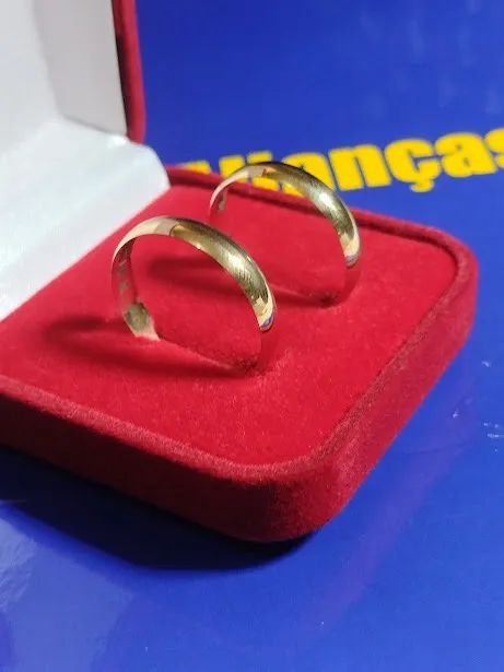 Alianças 5.6 mm Ouro 18 k Casamento Noivado Compromisso 5.00 Gramas Maciça                 - Foto 4
