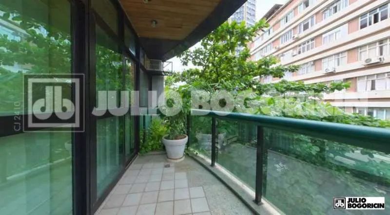 Apartamento a venda no Leblon 2ªquadra da praia prédio de luxo varanda 3 quartos 2vagas - Foto 4