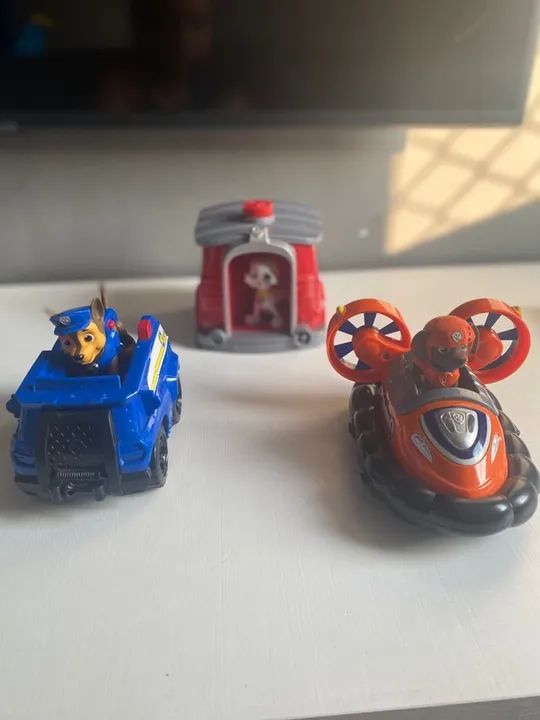 Brinquedos Patrulha Canina - Torre com 2 carrinhos e casinha - Foto 2