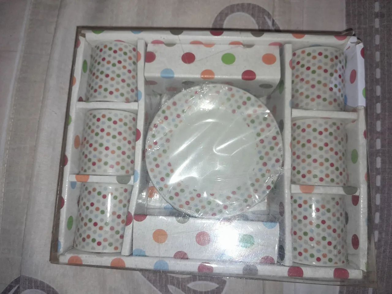 Conjunto de chá com 6 xícaras e pires  - Foto 2