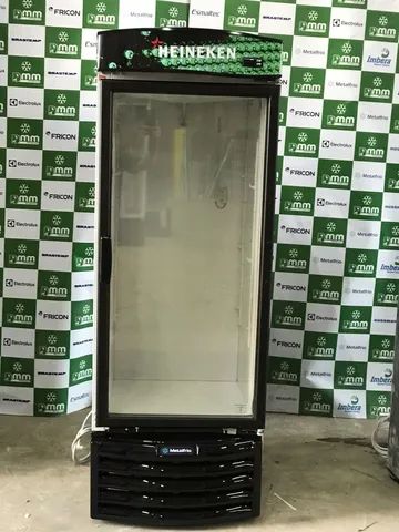 Cervejeira Metalfrio porta vidro semi nova - Foto 3